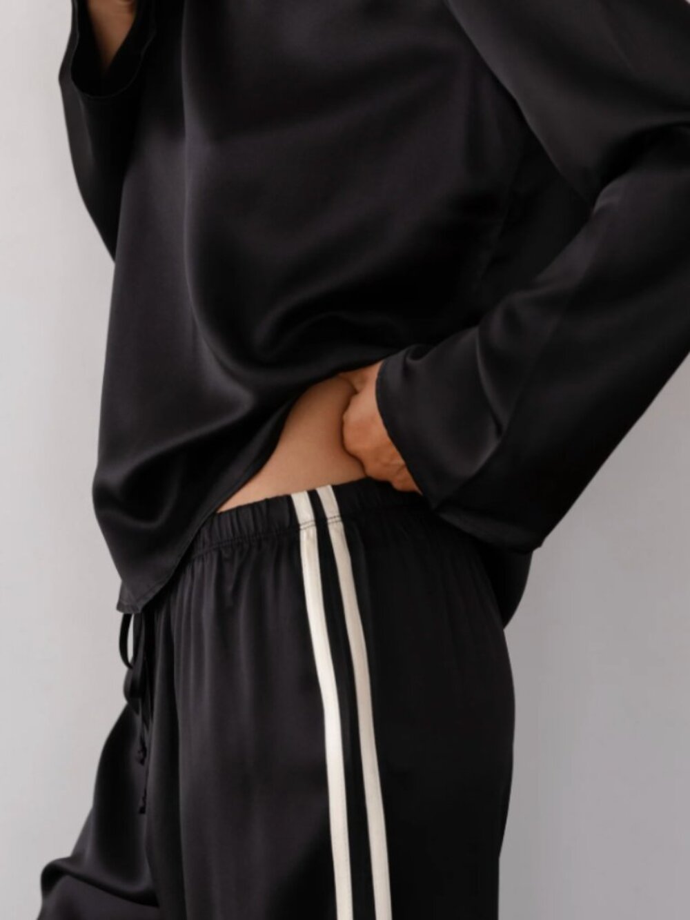The Silk Stripe Crop Pant - Picture 2 of 8